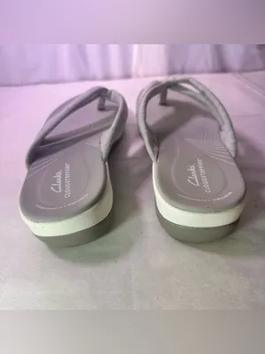Clarks Light Gray Padded Thong Sandal thumbnail 7
