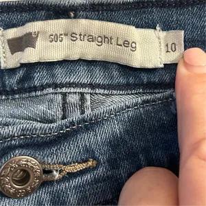 Levi's‎ Women's 505 Straight Leg Jeans Blue Size 10 Mid Rise Stretch thumbnail 4