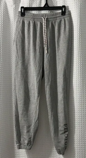 Peloton Women’s Gray Soft Fleece Sweatpant Size Medium thumbnail 1