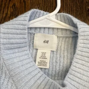 H&M Sweater XS thumbnail 5