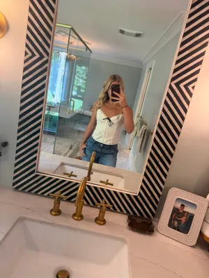 White Fox Boutique thumbnail 2