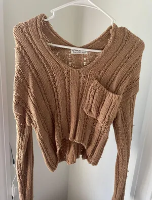 Francesca's Brown Sweater thumbnail 2