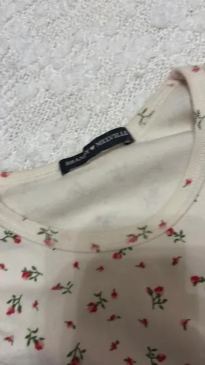 Brandy Melville Top thumbnail 3