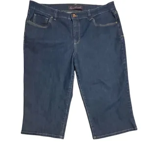 Gloria Vanderbilt Womens Dark Wash Denim Bermuda Shorts Size 12‎ Embroidery thumbnail 2