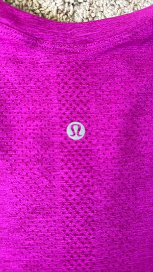 Lululemon Shirt Tech Swiftly Short Sleeve thumbnail 4