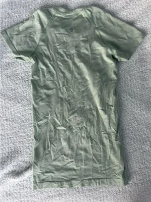 Lululemon Swiftly Tech Short Sleeve Shirt thumbnail 1
