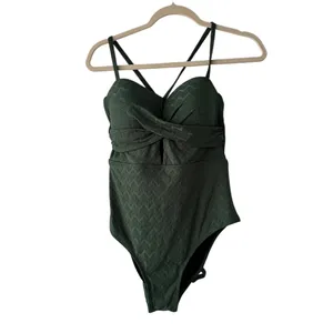 Cupshe Womens Green Chevron Textured Twist Front One Piece Swimsuit CAA12E3M014R thumbnail 9