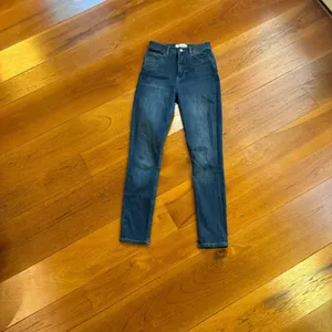 Reformation‎ Dark wash blue high rise Skinny Jeans Neris Wash size 24 thumbnail 4