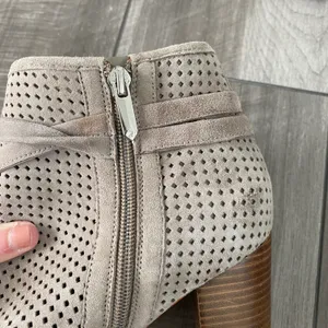 Open Toe Bootie Perforated Suede Bow Tie Taupe-8M thumbnail 5