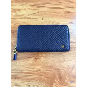 Tory Burch Fleming Zip Continental Wallet Navy Blue Quilted Leather OS Soft Luxe thumbnail 2