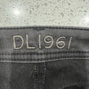 DL1961 Size 27 Jeans Emma Jegging Stone Gray‎ 4way Stretch 360 Comfort Women's thumbnail 9