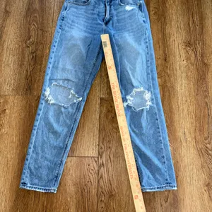 American Eagle Distressed Mom Jeans Size‎ 2 High Rise Stretch Waistband boho thumbnail 5