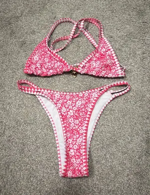 SHEIN Pink Floral Crisscross Bikini Set thumbnail 1