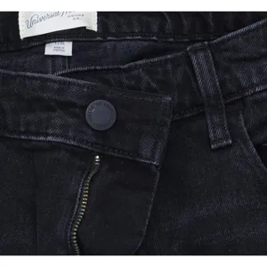 NWT Universal Thread Womens High-Rise Flare Jeans 89510034 Black Wash 17 thumbnail 8