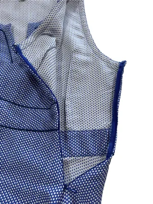 Banana Republic Peplum Top Blue White Geometric Notch Neck Sleeveless Size 8 thumbnail 5