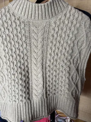 NWOT United Arrows GLR Beige Wool Cable Knit Mock Neck Sweater Vest Size Large thumbnail 6