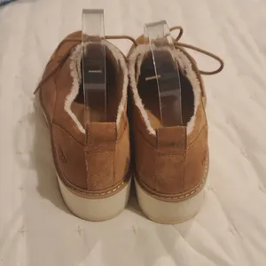 UGG JOHANNA SPILL SEAM OXFORDS platform Oxford shoes in chestnut suede thumbnail 2