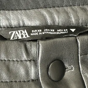 Zara Quilted Diamond Faux Leather Shorts Black Edgy High Rise Size XS thumbnail 5