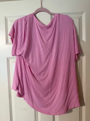 American Eagle Soft & Sexy V-Neck Shirt Pink thumbnail 2