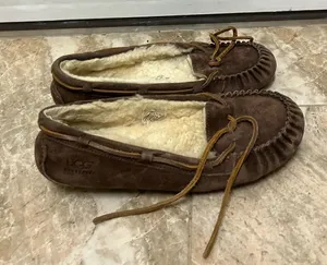 UGG Dakota suede slippers moccasins thumbnail 1