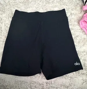 Alo Yoga Biker Shorts thumbnail 1
