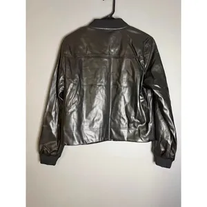 Ommiivex Black Faux Leather Cropped Bomber Jacket Size Large NWT thumbnail 7