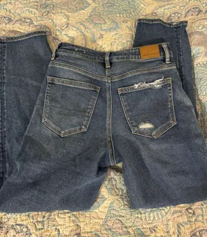 American Eagle mom straight jeans thumbnail 2