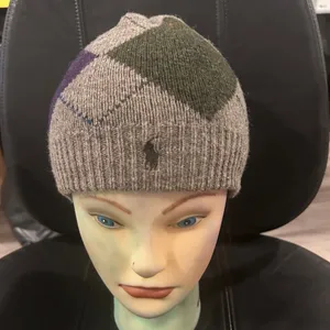 Ralph Lauren Color Block Knit Beanie in Gray and Green. Please see pic for flaws thumbnail 3