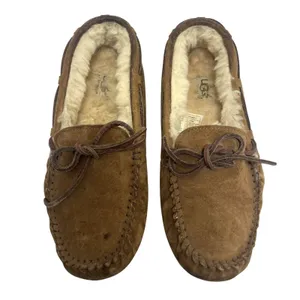 UGG Australia Dakota Suede Fur Lined Slip On Moccasins Loafers Chestnut Size 8 thumbnail 3