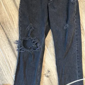 Abercrombie jeans thumbnail 3