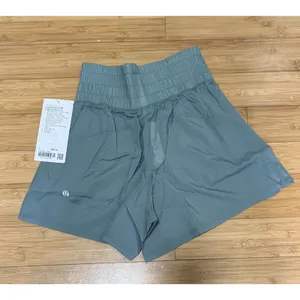 NWT Lululemon women Lightweight Super-High-Rise Training Short 4" CRBU size：2 thumbnail 4