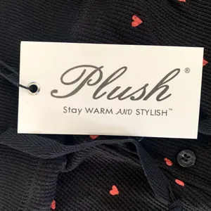 NWT‎ Revolve Plush Thermal Heart Pajama Scrunchie Set in Black Red thumbnail 10