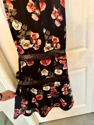 Minette - STUNNING Black and Floral Fit & Flare Off The Shoulder Dress! thumbnail 9