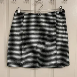 Eyeshadow Gingham Mini Skirt thumbnail 1