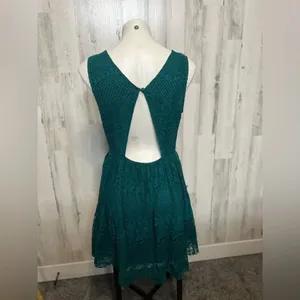 Green laced open back fit and flare dress thumbnail 4