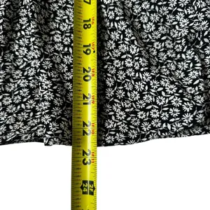 Monteau Black/White Floral Peplum Top Women's Blouse Size Small | 73-11 thumbnail 5