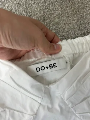 DO+BE white top thumbnail 2