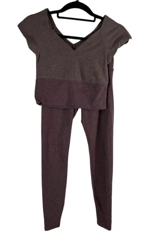Beyond Yoga Womens Space Dye 2 Piece Set‎ Crop Top Leggings Plum Mauve Small thumbnail 1