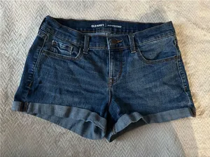 Old Navy Jean Short Size 4 thumbnail 1