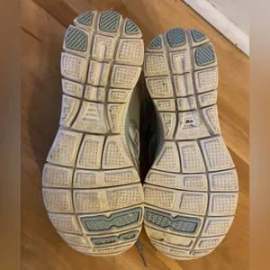 Skechers Flex Sole Memory Foam Grey Green Running Shoes Athletic 8.5 Sneakers thumbnail 6