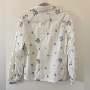 Nordstrom NWT B. Young Hasel Preppy Classic Minimalist Floral Embroidery Button down small thumbnail 6