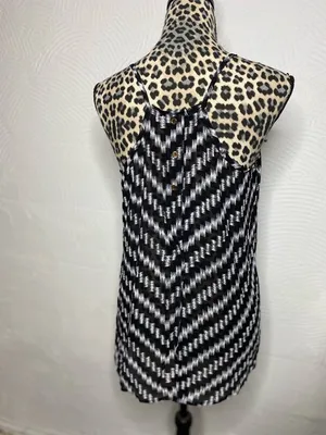 Maurices Black and White Brushstroke Tank thumbnail 5