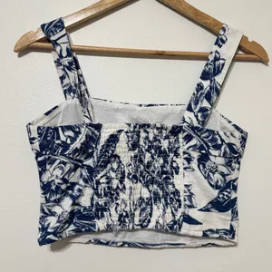 Abercrombie & Fitch Blue Floral Tank Top Size XS Crop Tropical Vacation Beach thumbnail 5