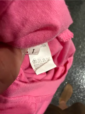 Pink V thumbnail 4