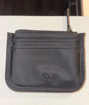 Lululemon Wallet thumbnail 1
