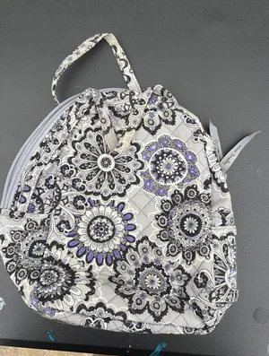Vera Bradley Lunch Bag thumbnail 1