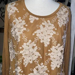 Logo lavish women’s tunic, long sleeve embroidered size small thumbnail 3