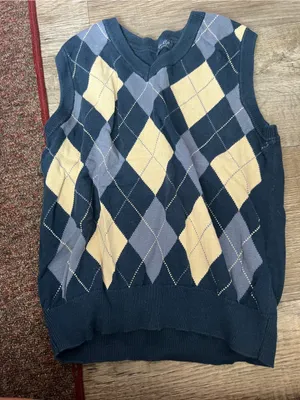 Brandy Melville Navy Argyle V-Neck Sweater Vest thumbnail 4