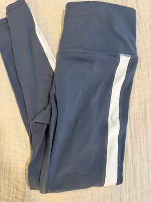 Athleta Women’s Leggings XS thumbnail 3