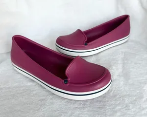 Crocs Womens Crocs Flats Pink Purple Ballet Shoes Hospital Size 6 thumbnail 1